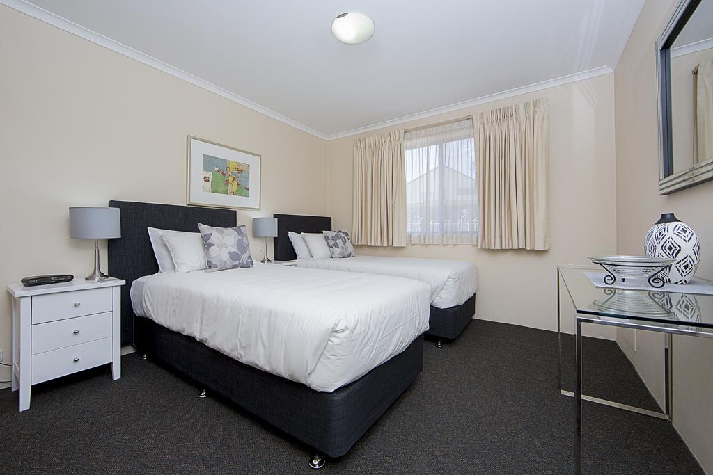 Accommodate Canberra - Kingston Court Room photo
